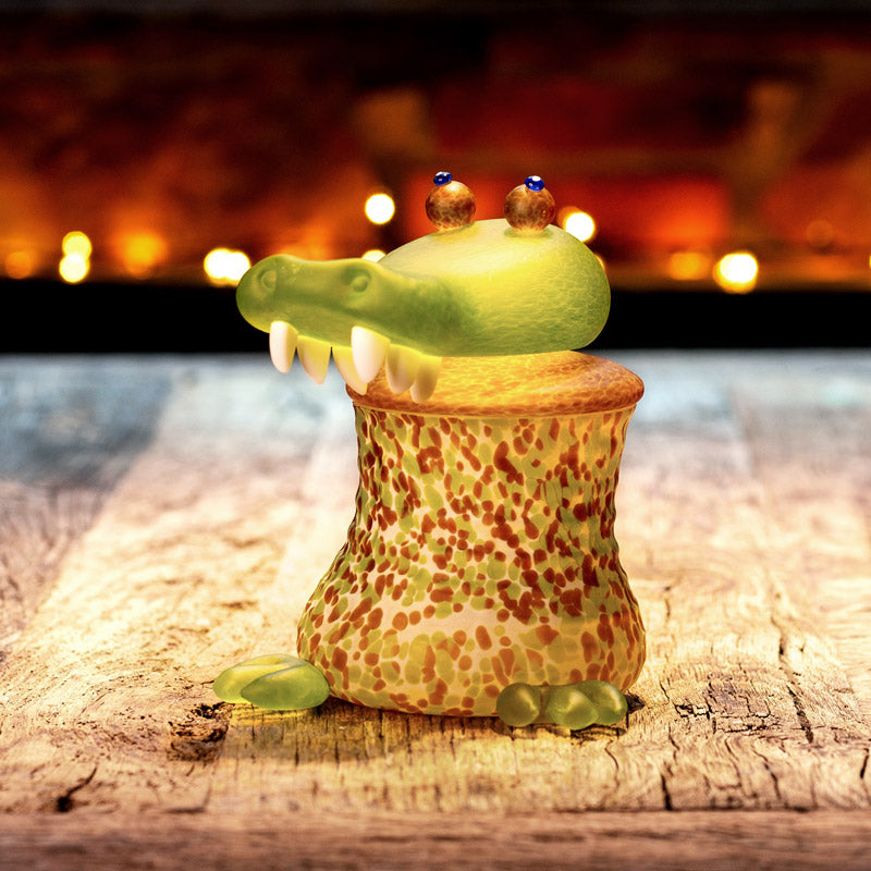 GATOR - Box, Box, [Borowski Art Glass in Asia]