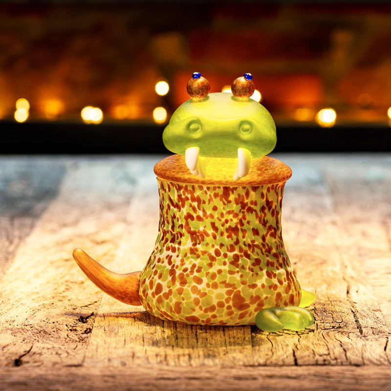GATOR - Box, Box, [Borowski Art Glass in Asia]